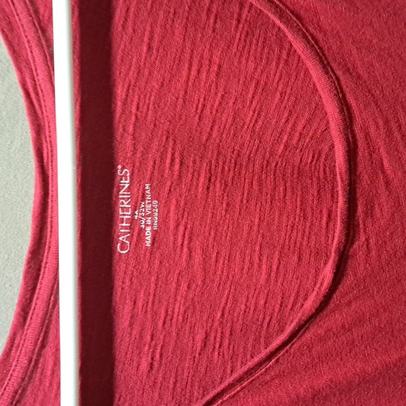 Woman's plus size tee shirt - Picture 2 of 5